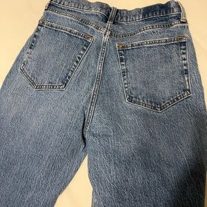 Abercrombie 90’s relaxed high rise jeans